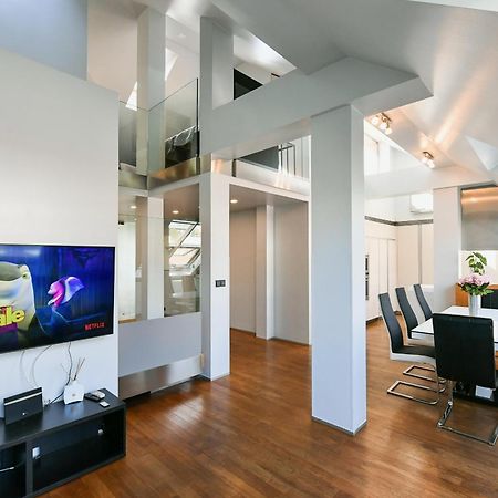 Luxury Central Duplex With Terrace プラハ エクステリア 写真